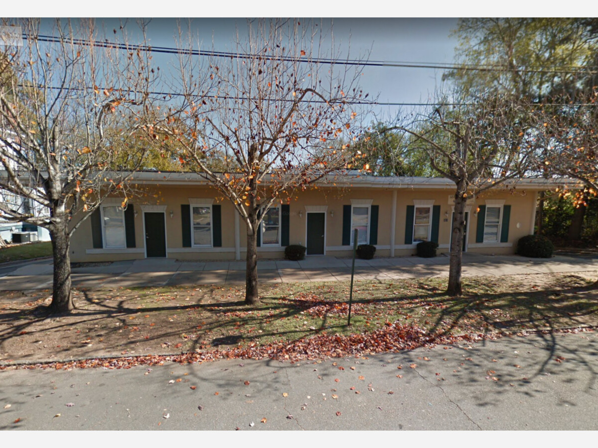 Old downtown Oconee Center building the site of proposed apartment